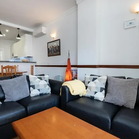 Coronado 4 Menyber דירה