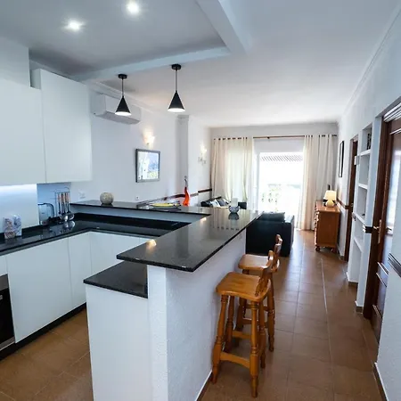 Coronado 4 Menyber Apartmán